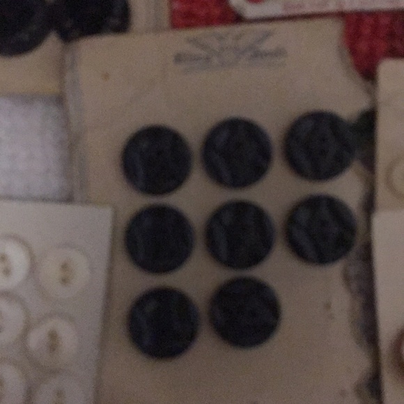 Vintage Buttons - Picture 3 of 5